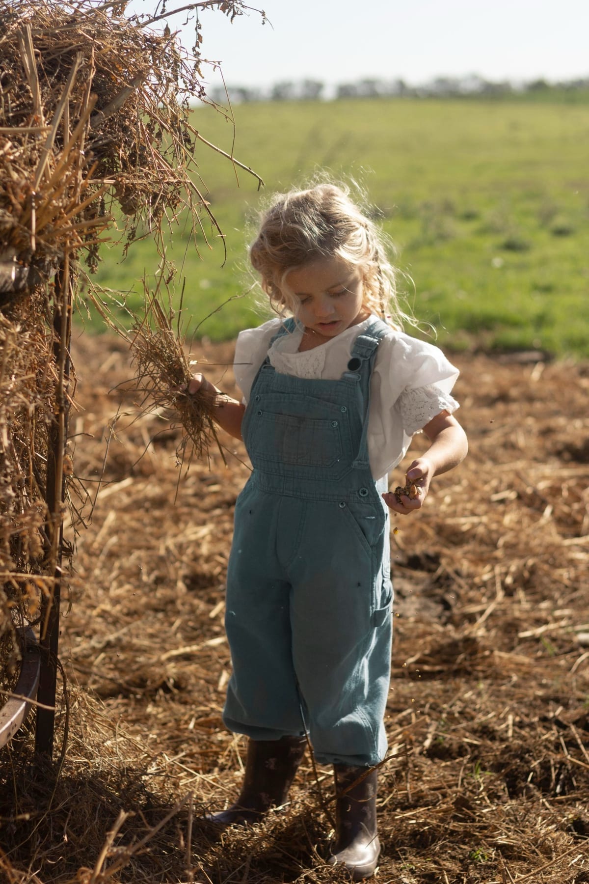 Una niña descubre el entorno rural y sus posibilidades